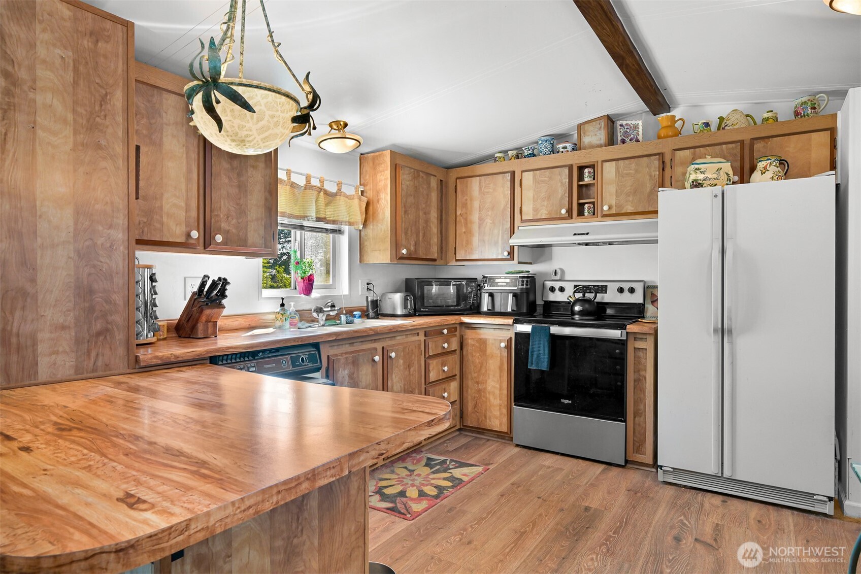 380 E Pole Road Lynden WA 98264