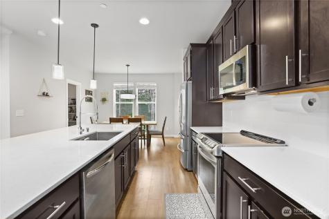 13717 Admiralty Way Lynnwood WA 98087