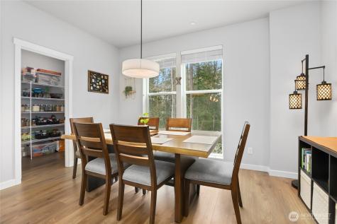 13717 Admiralty Way Lynnwood WA 98087
