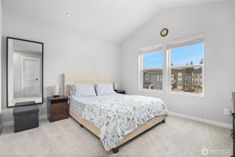 13717 Admiralty Way Lynnwood WA 98087