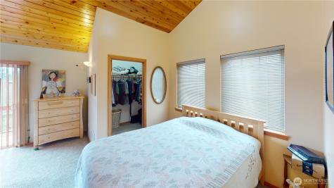 522 Point Brown Avenue SE Ocean Shores WA 98569