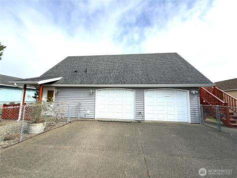 522 Point Brown Avenue SE Ocean Shores WA 98569