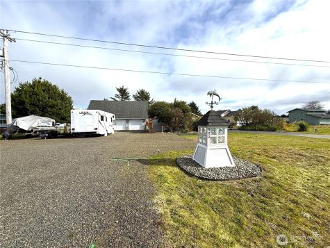 522 Point Brown Avenue SE Ocean Shores WA 98569