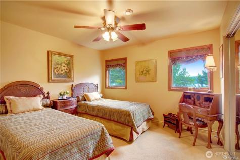 1898 Bayshore Road Lopez Island WA 98261