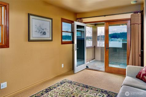 1898 Bayshore Road Lopez Island WA 98261
