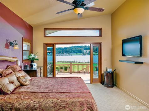 1898 Bayshore Road Lopez Island WA 98261