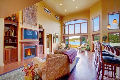1898 Bayshore Road Lopez Island WA 98261