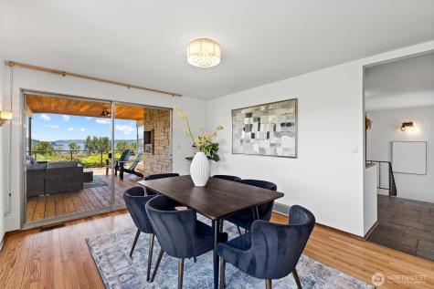 18014 58th Ave NE Kenmore WA 98028