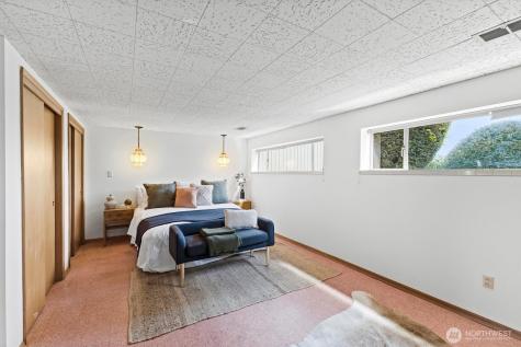 18014 58th Ave NE Kenmore WA 98028