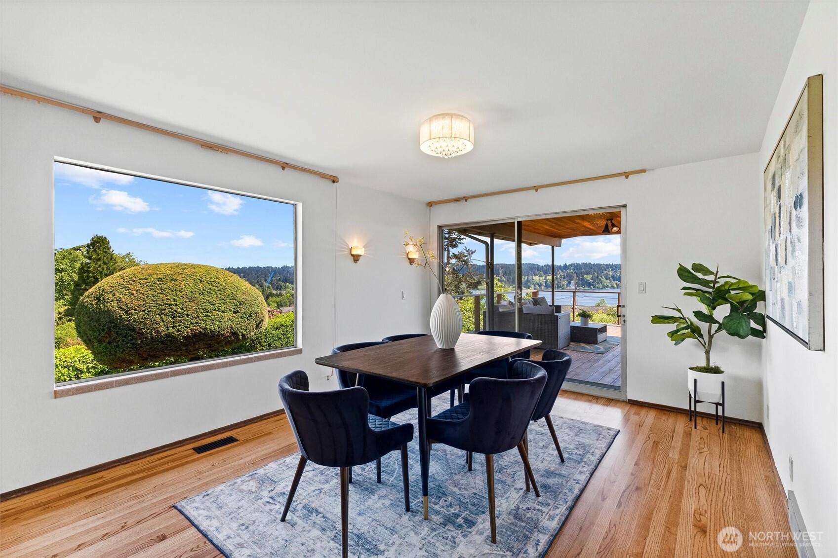 18014 58th Ave NE Kenmore WA 98028