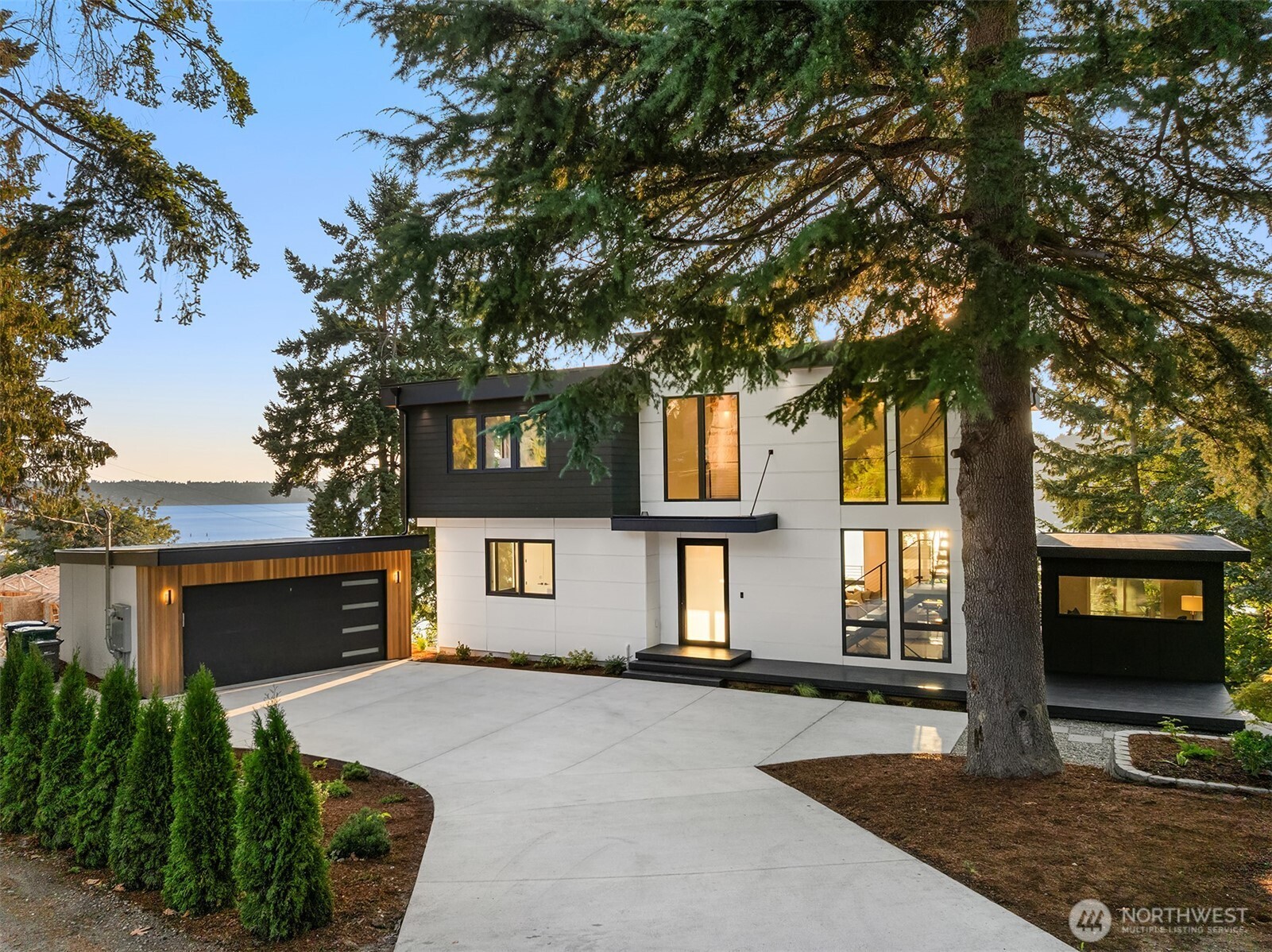 6815 Lake Washington Boulevard SE Newcastle WA 98056