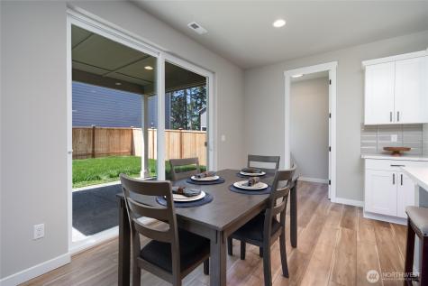 2414 SW Ridgeway Drive Oak Harbor WA 98277