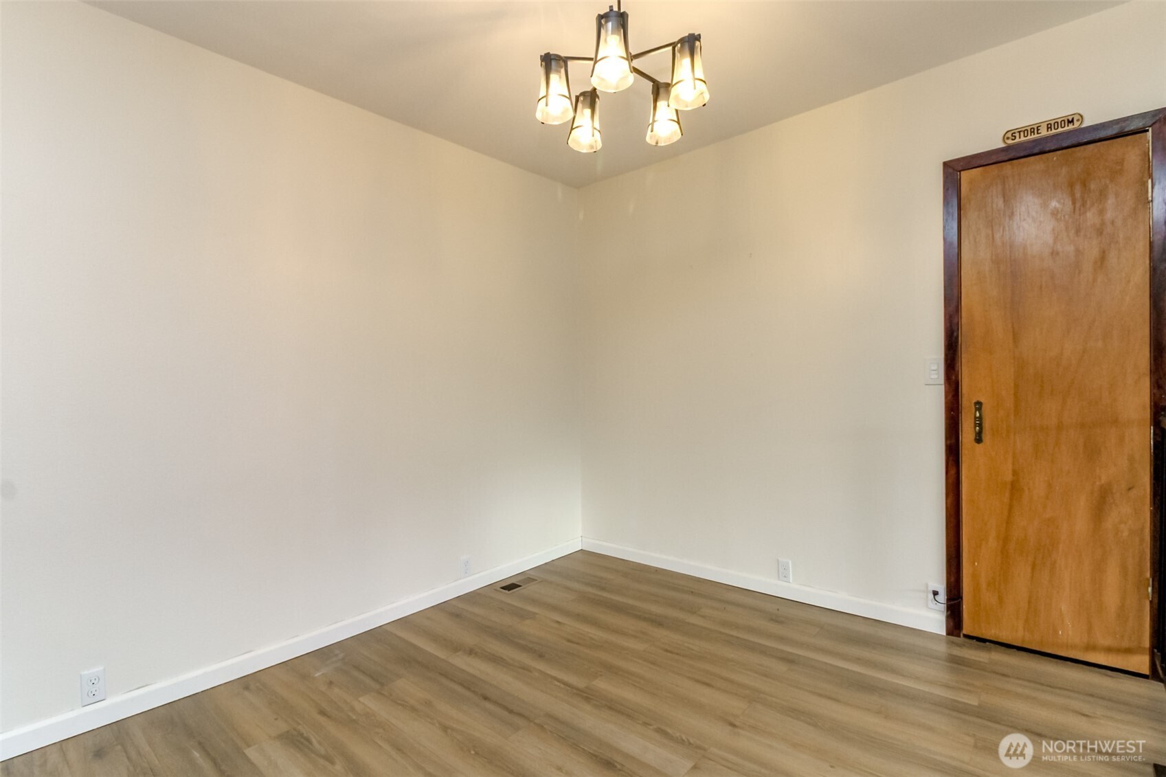414 7th Street SW Puyallup WA 98374