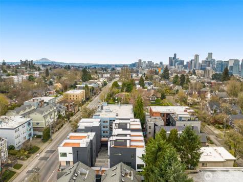 1125 10th Avenue E Seattle WA 98102