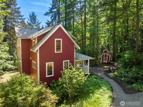 7026 Island Center Road NE Bainbridge Island WA 98110