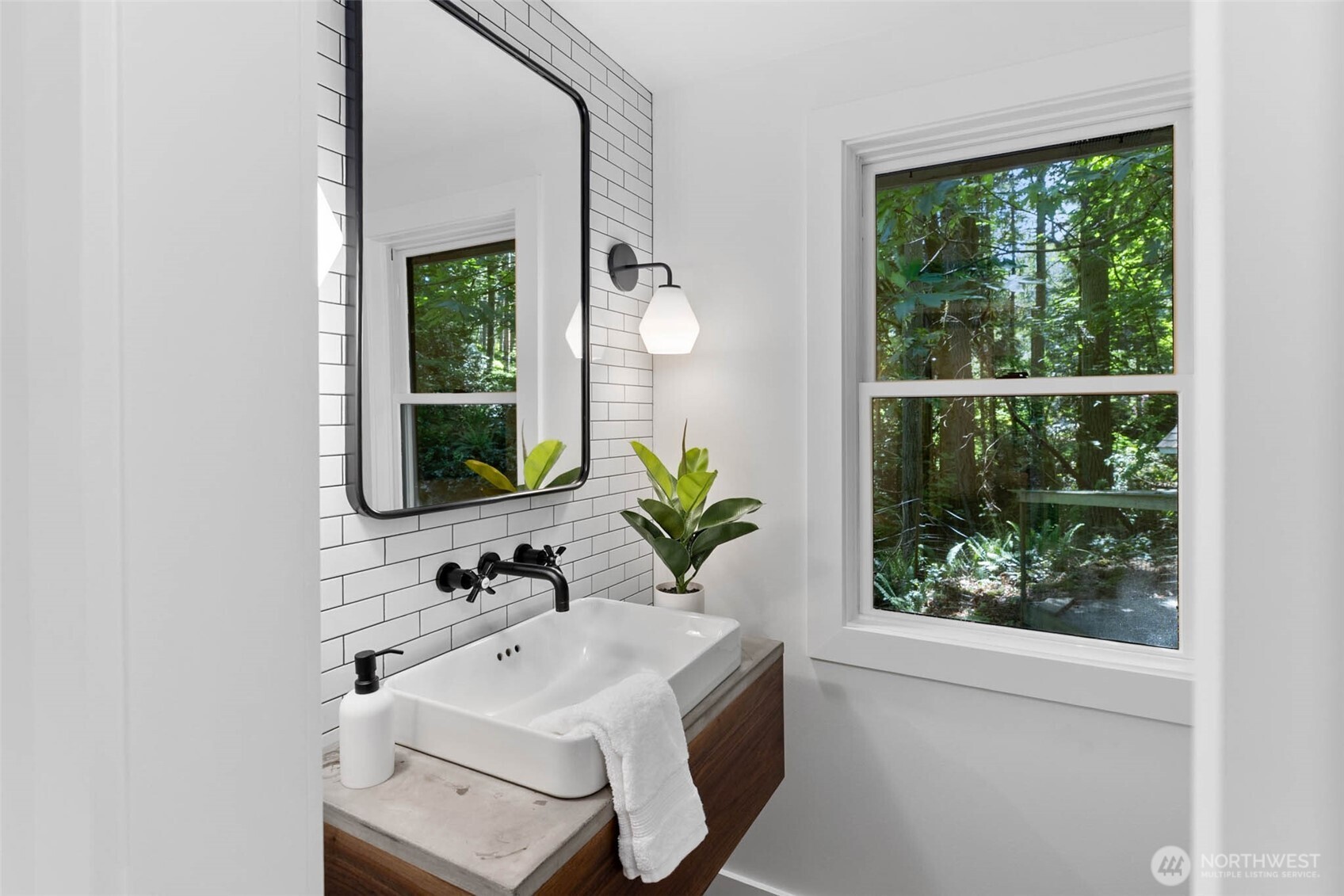7026 Island Center Road NE Bainbridge Island WA 98110