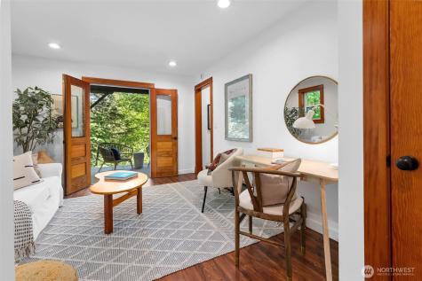 7026 Island Center Road NE Bainbridge Island WA 98110