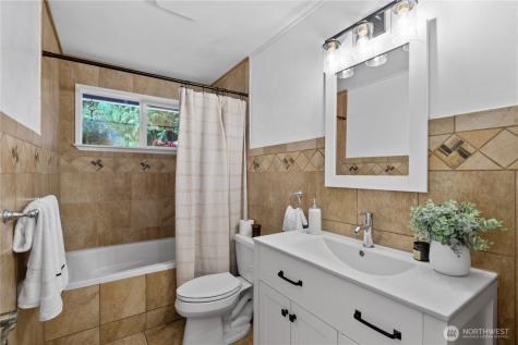 8201 172nd Avenue NE Redmond WA 98052