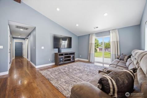 5126 Monica Street West Richland WA 99353
