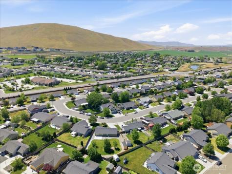 5126 Monica Street West Richland WA 99353