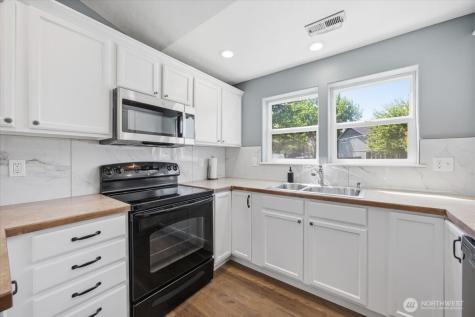 5126 Monica Street West Richland WA 99353