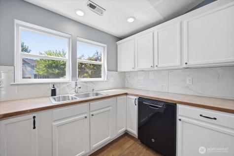 5126 Monica Street West Richland WA 99353