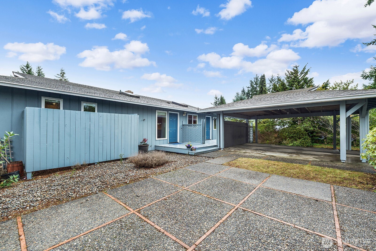 9029 Eastview Avenue Everett WA 98208