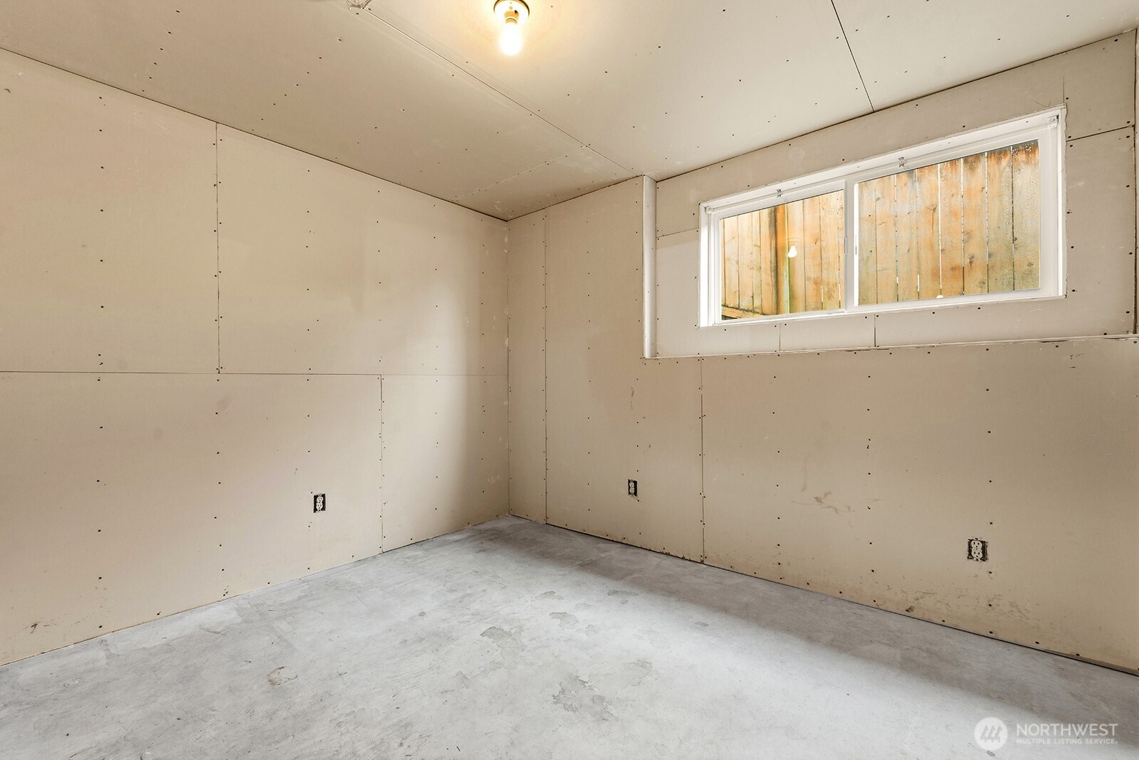 9029 Eastview Avenue Everett WA 98208