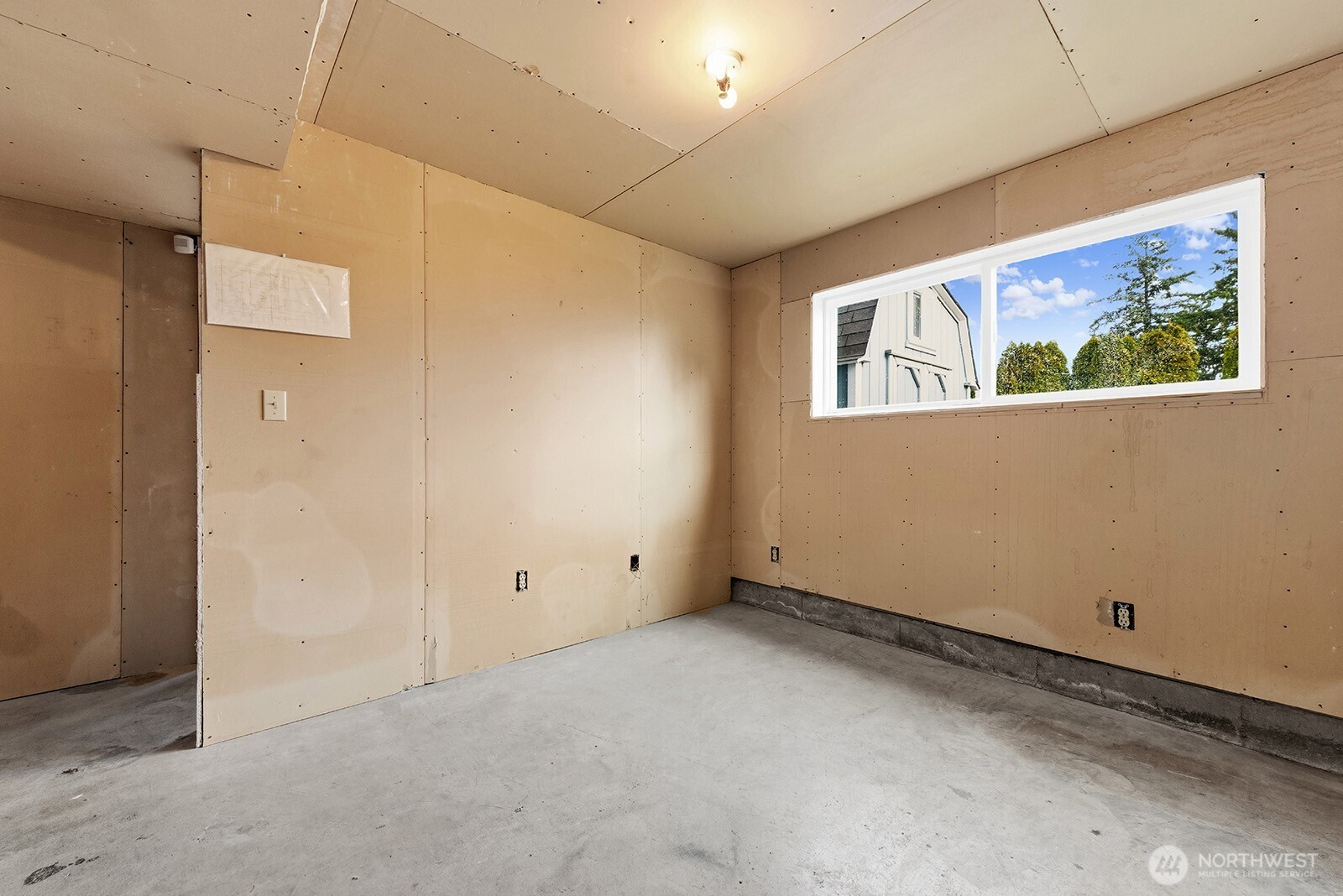 9029 Eastview Avenue Everett WA 98208