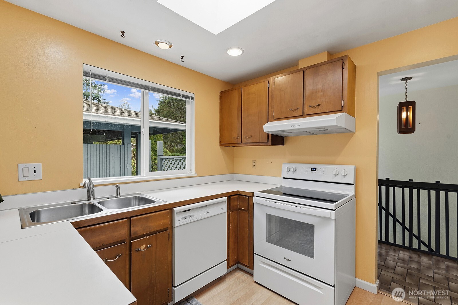 9029 Eastview Avenue Everett WA 98208