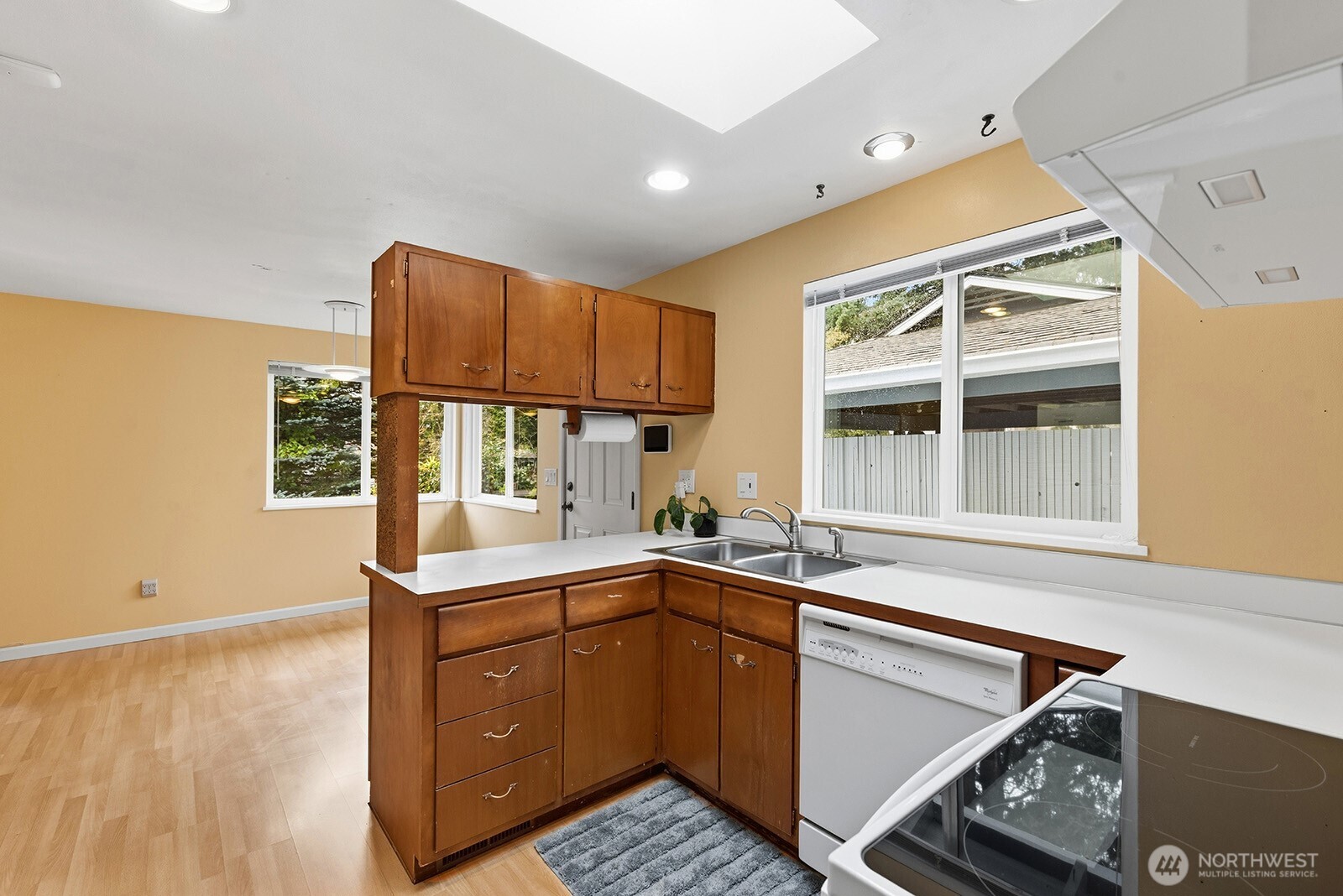 9029 Eastview Avenue Everett WA 98208