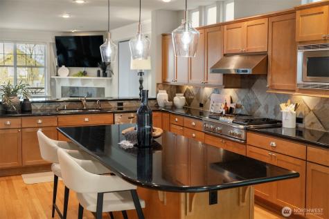 773 Summerhill Ridge Drive NW Issaquah WA 98027