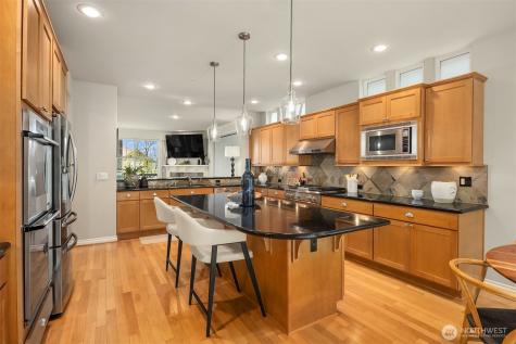 773 Summerhill Ridge Drive NW Issaquah WA 98027