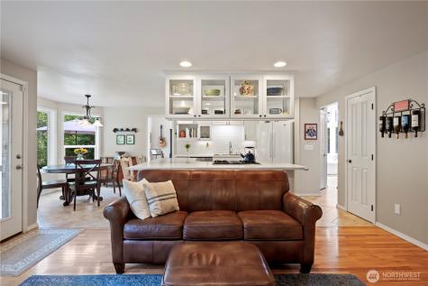 1702 14th Street SW Puyallup WA 98371
