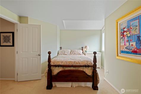 1702 14th Street SW Puyallup WA 98371