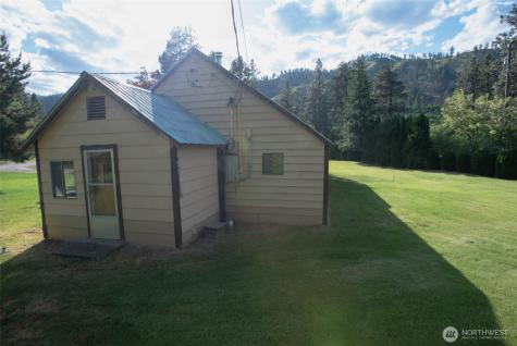 7220 Us Highway 97 Peshastin WA 98847