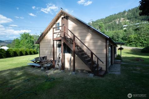7220 Us Highway 97 Peshastin WA 98847