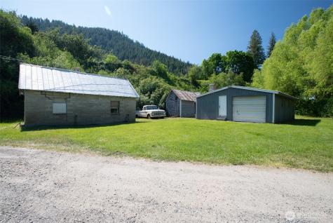 7220 Us Highway 97 Peshastin WA 98847