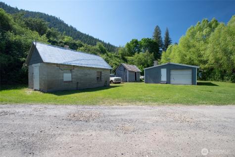 7220 Us Highway 97 Peshastin WA 98847