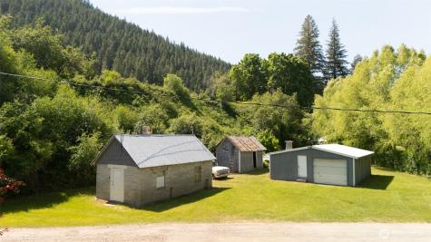 7220 Us Highway 97 Peshastin WA 98847