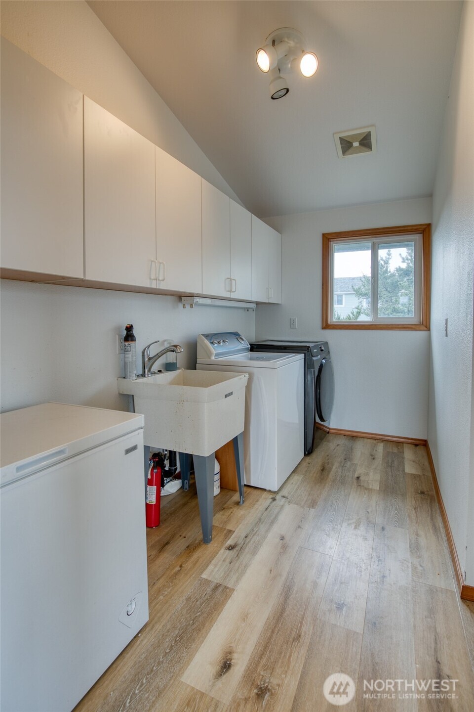 171 Marine View Drive SE Ocean Shores WA 98569