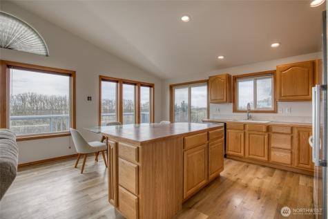 171 Marine View Drive SE Ocean Shores WA 98569