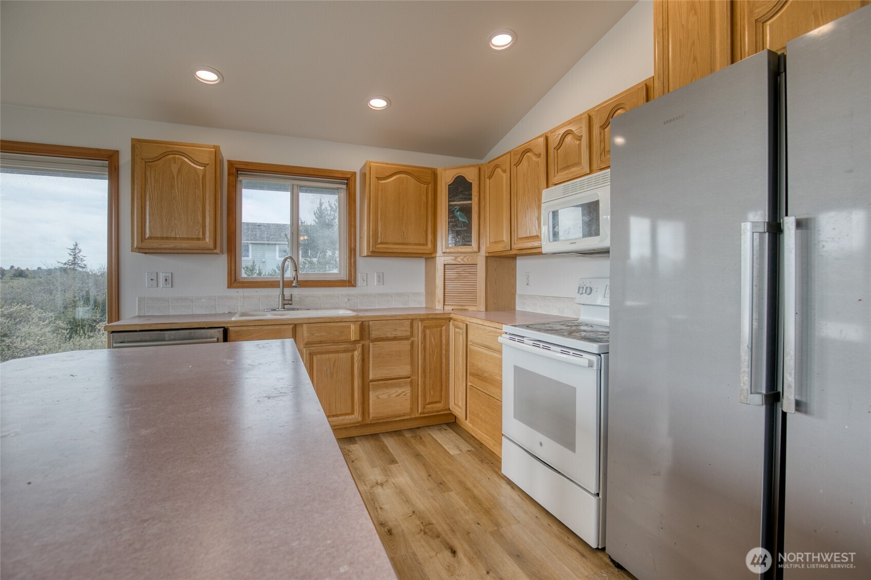 171 Marine View Drive SE Ocean Shores WA 98569