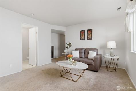 88 NW Lopez Lane Bremerton WA 98311