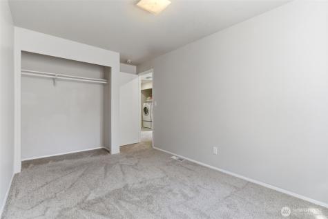 88 NW Lopez Lane Bremerton WA 98311