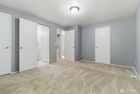 88 NW Lopez Lane Bremerton WA 98311