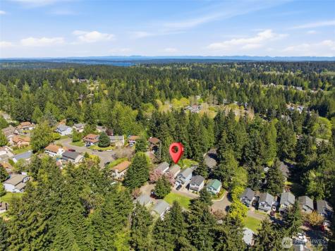 88 NW Lopez Lane Bremerton WA 98311