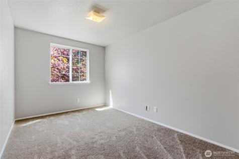 88 NW Lopez Lane Bremerton WA 98311