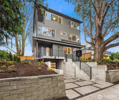 8823 Ashworth Seattle WA 98103
