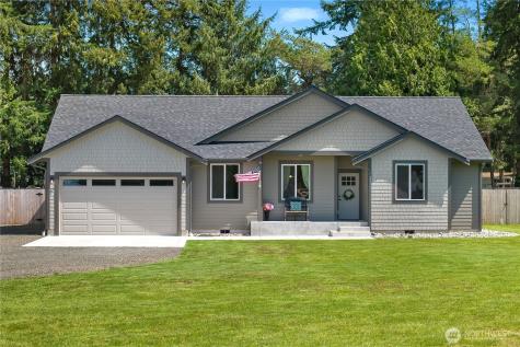 17 Ellen Lane Elma WA 98541